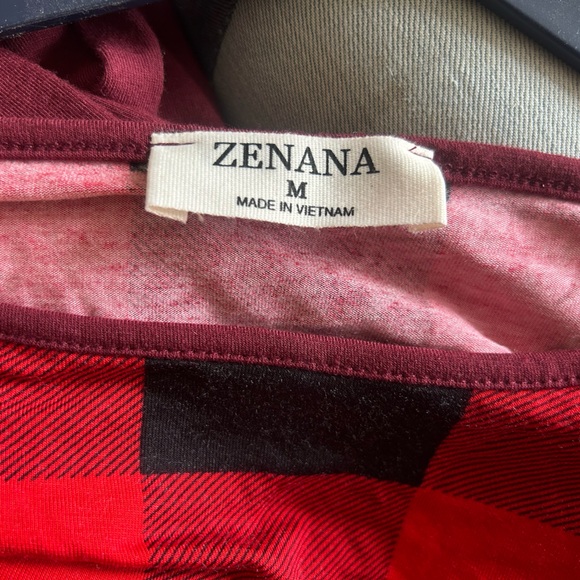 Plaid accented long sleeve top. Maroon bottom - Picture 3 of 3